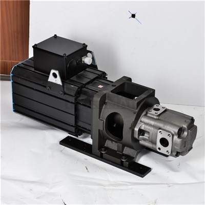 Mali servo motor sa pogonom